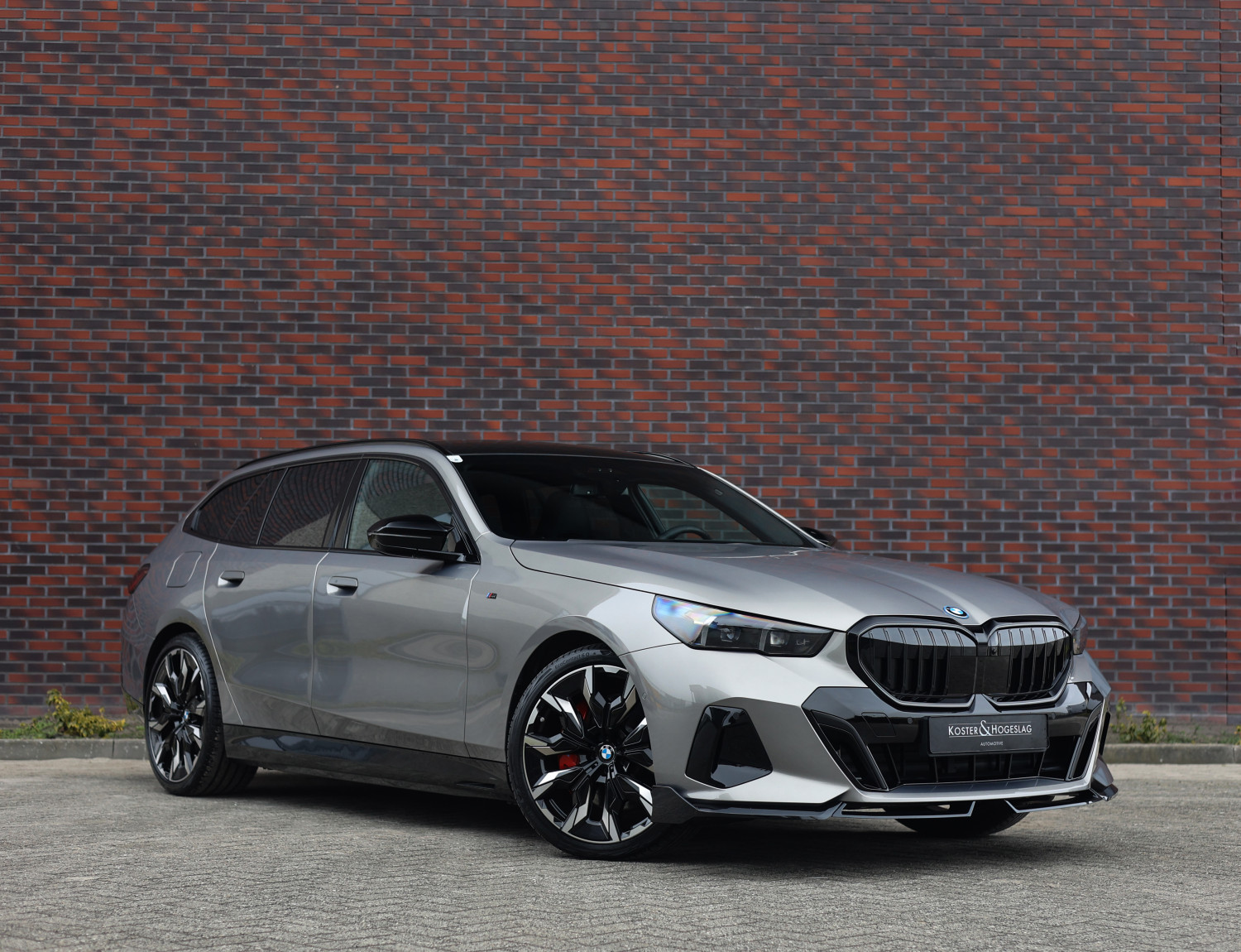 BMW 5 Serie Touring 550e xDrive