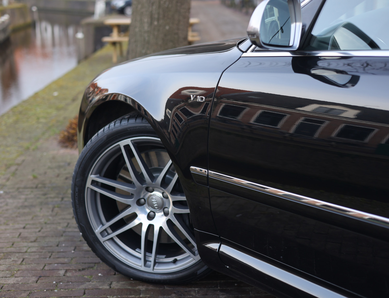 Audi S8 5.2 V10 Quattro
