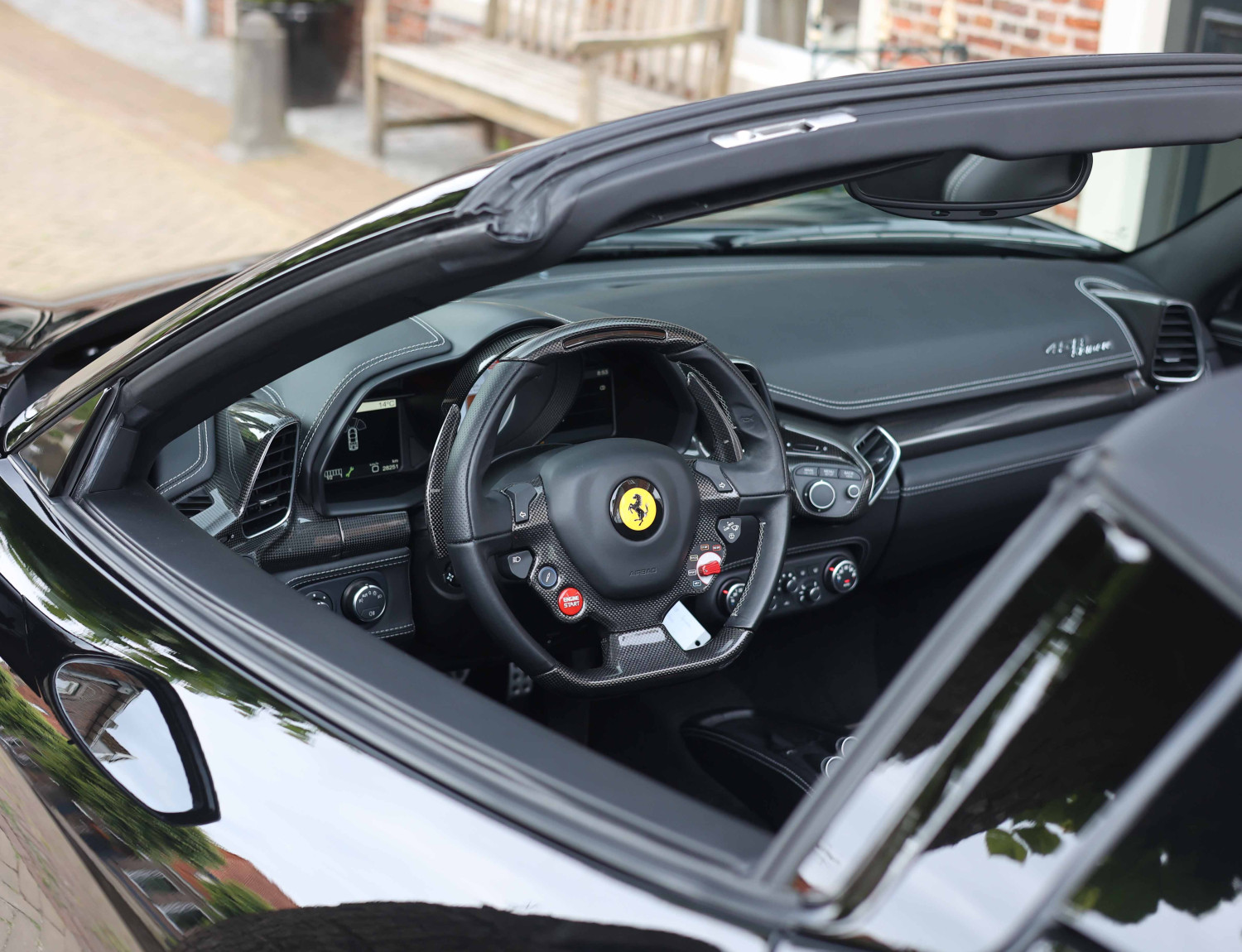 Ferrari 458 4.5 V8 Spider HELE