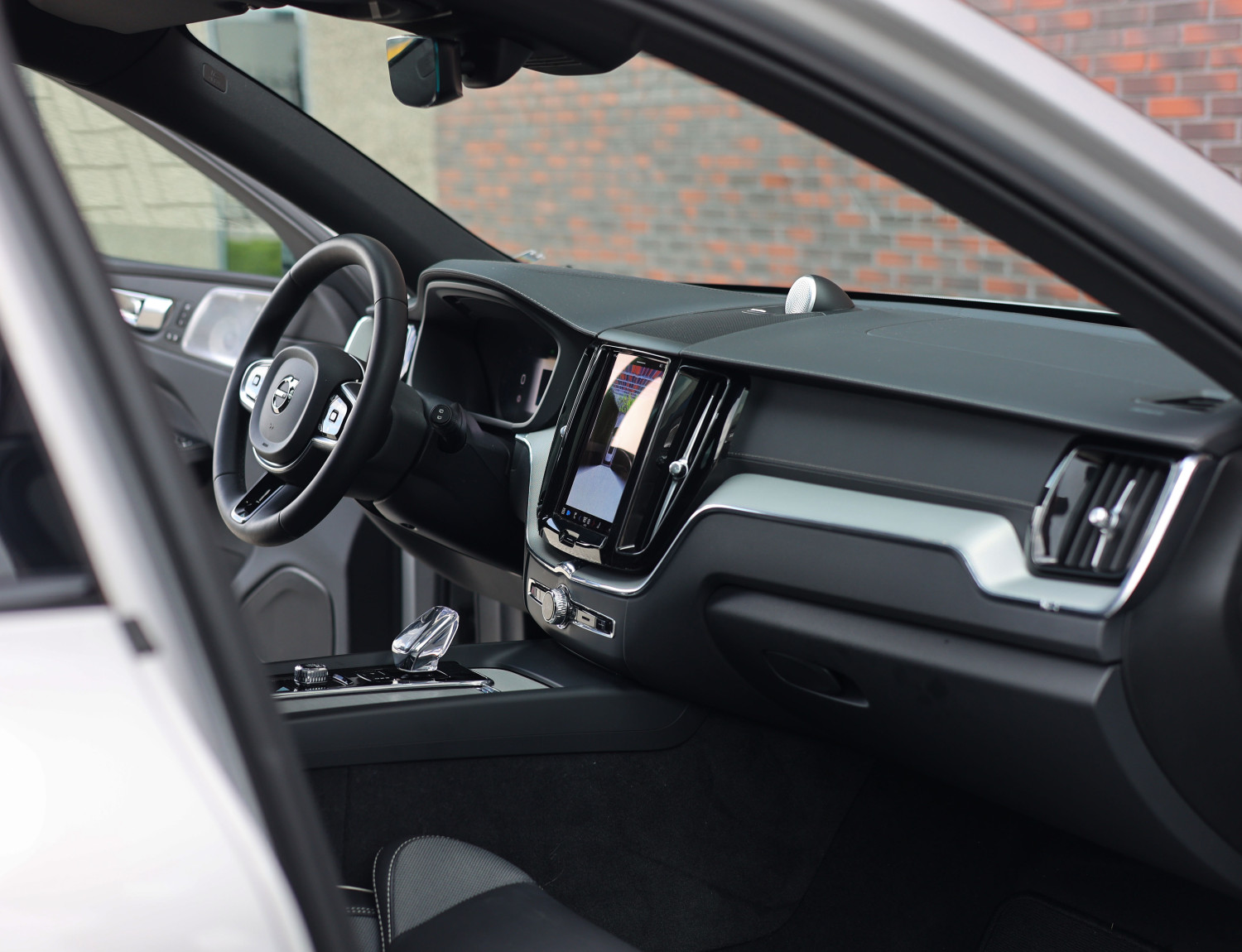 Volvo XC60 T8 AWD Ultimate Dark