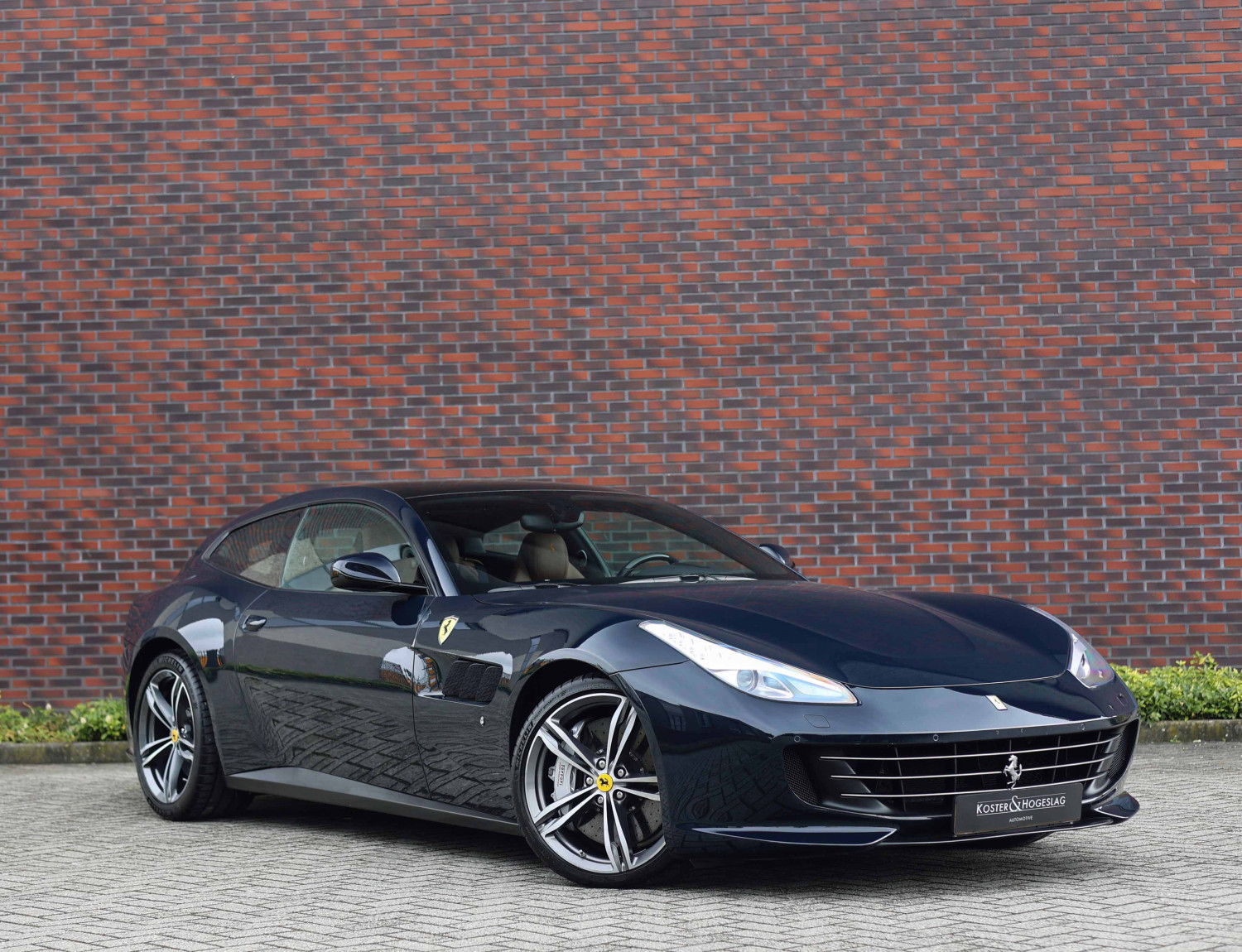 Ferrari GTC4 6.3 V12 Lusso