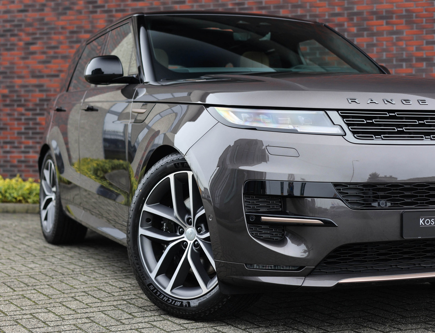 Land Rover Range Rover Sport P550e Autobiography