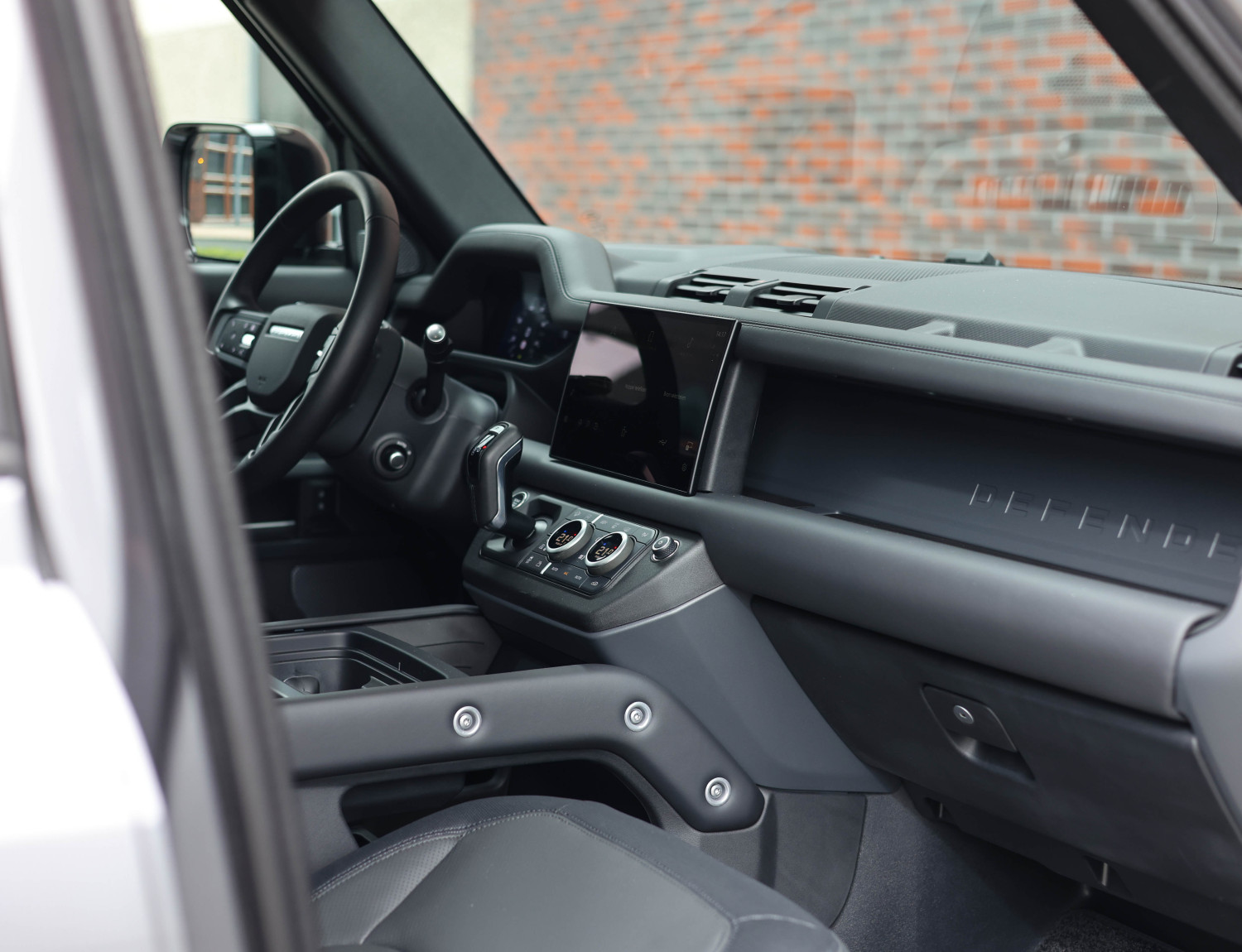 Land Rover Defender 110 P400e 110 X-Dynamic HSE