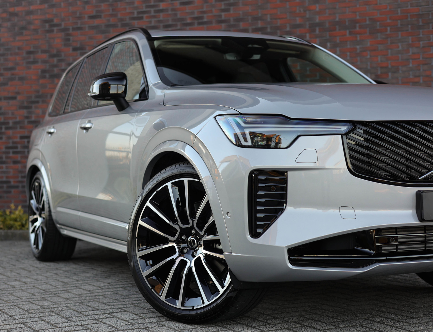 Volvo XC90 2.0 T8 AWD Ultra Dark