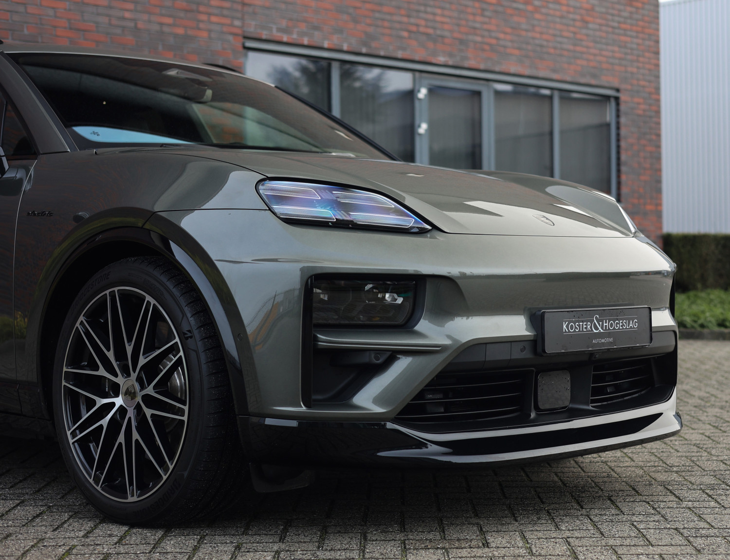 Porsche Macan Turbo Electric 100 kWh
