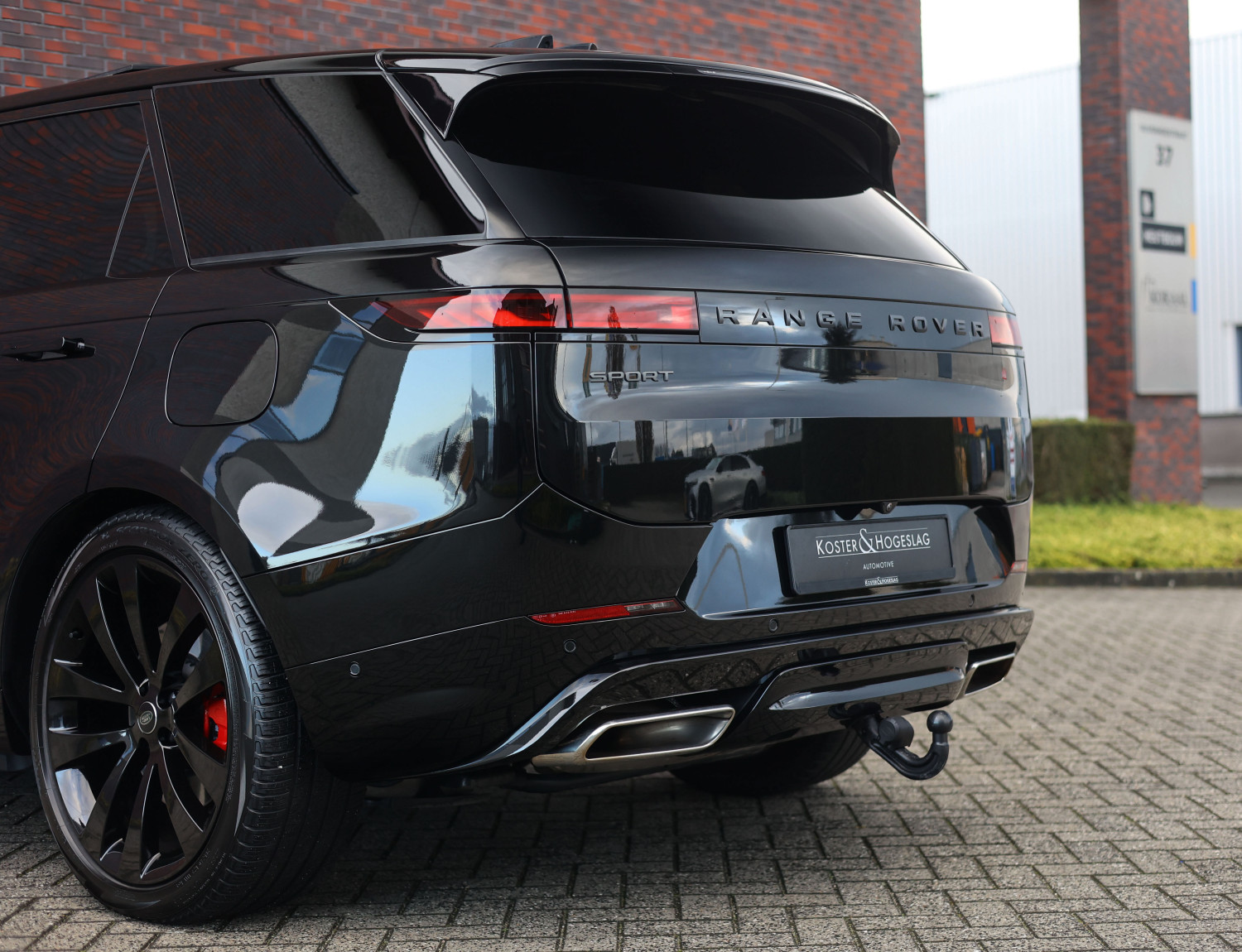 Land Rover Range Rover Sport P550e Autobiography
