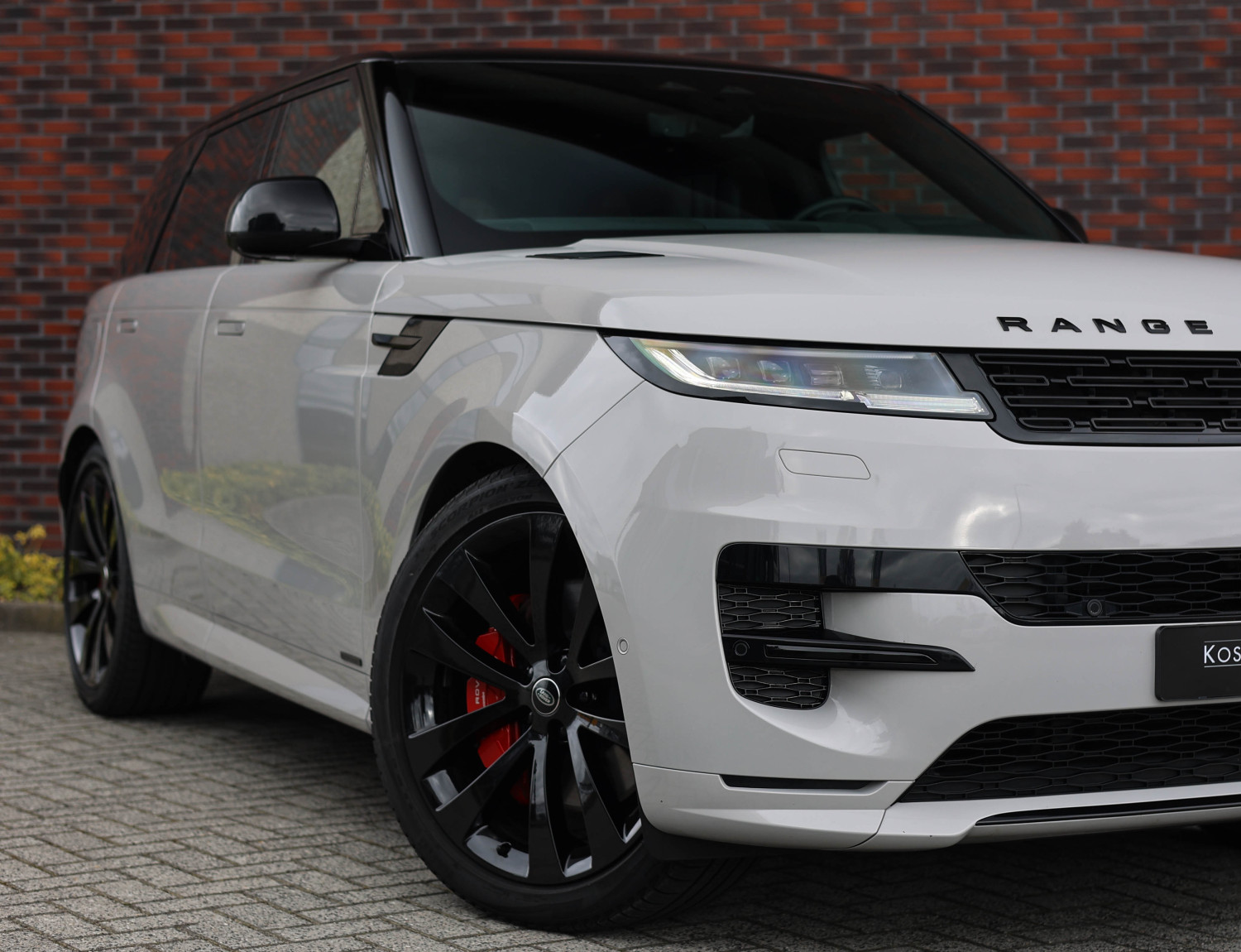 Land Rover Range Rover Sport P550e Autobiography