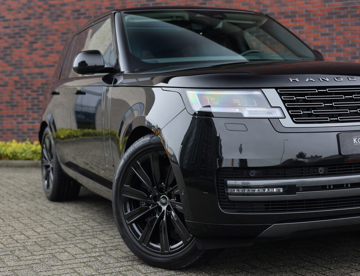 Land Rover Range Rover P550e Autobiography