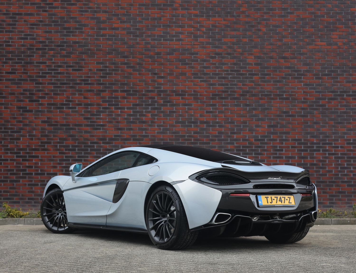 McLaren 570GT 3.8
