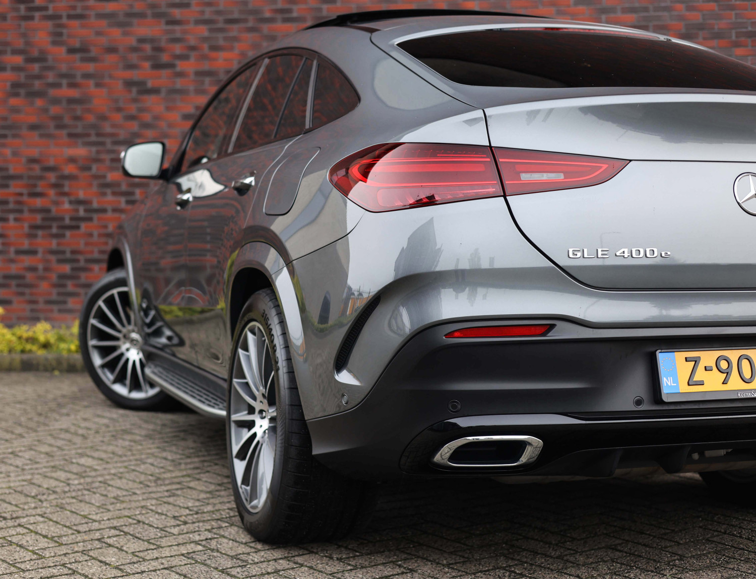 Mercedes-Benz GLE 400e 4MATIC AMG Line Premium Plus