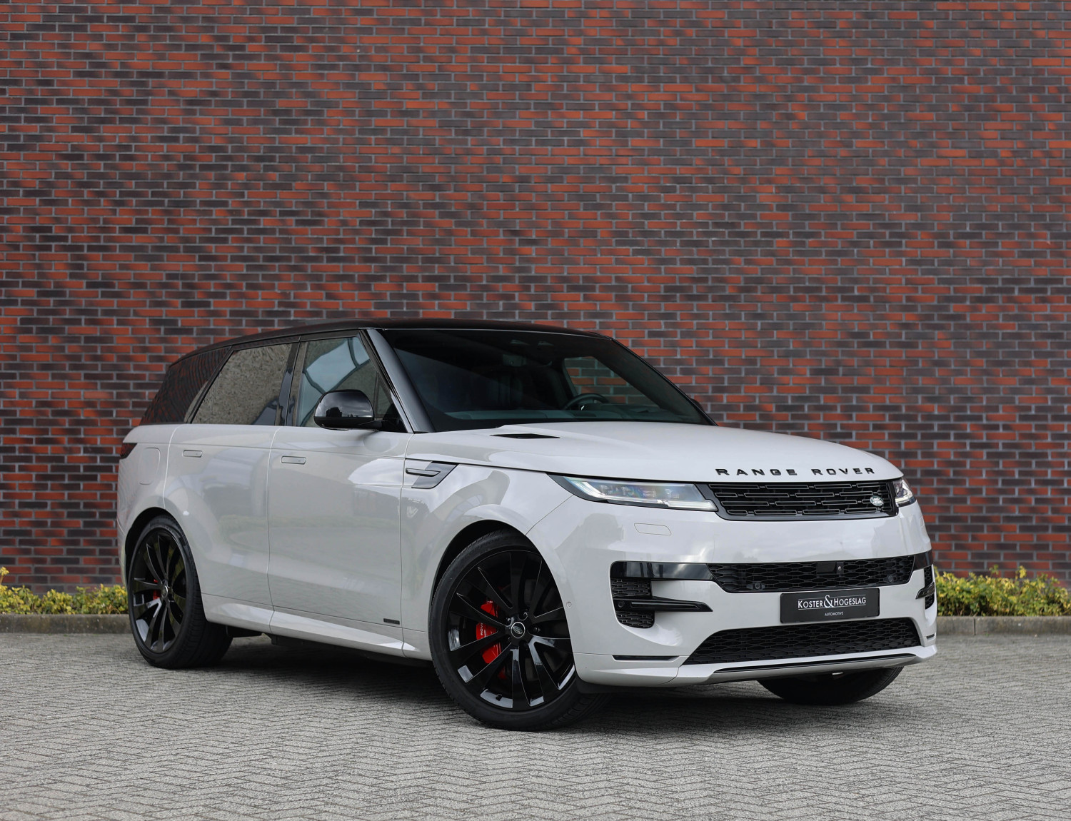 Land Rover Range Rover Sport P550e Autobiography