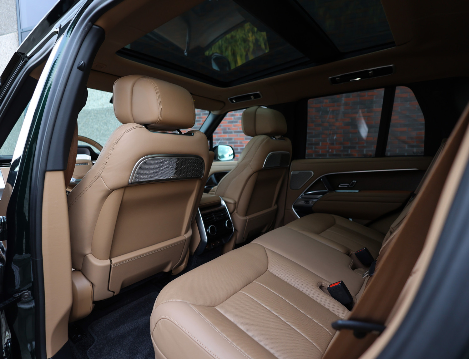 Land Rover Range Rover P550e Autobiography