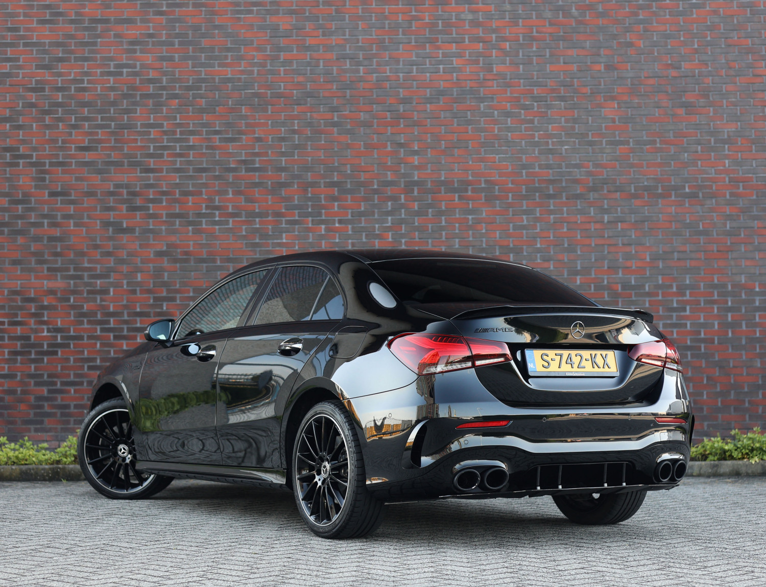 Mercedes-Benz A-Klasse 250 e Premium Plus