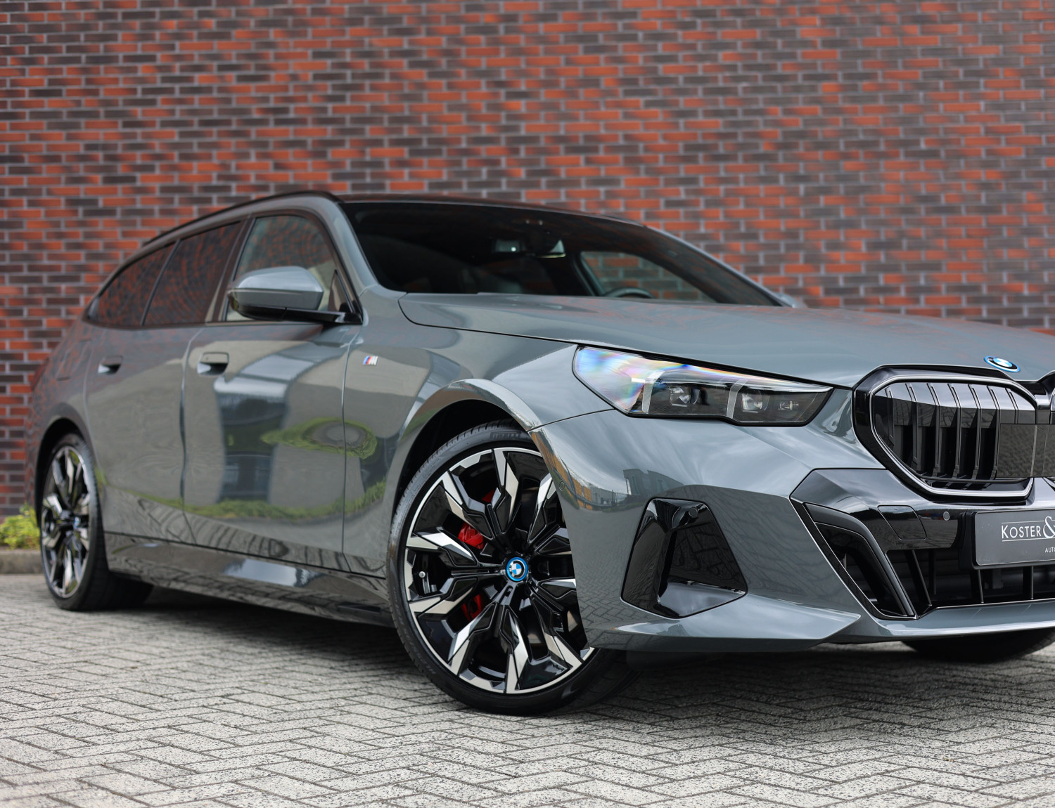 BMW 5 Serie Touring 550e xDrive