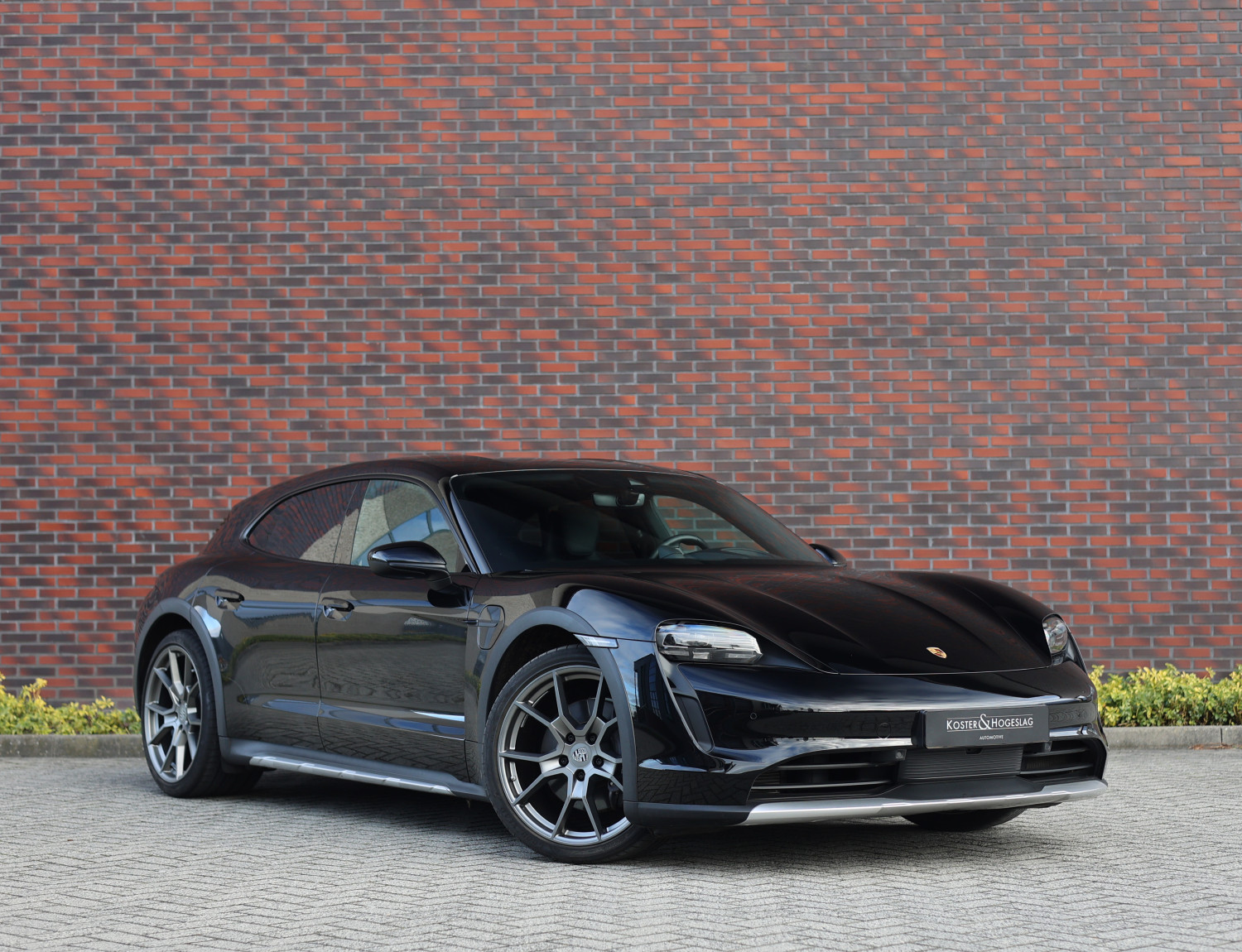 Porsche Taycan Cross Turismo 4 93 kWh