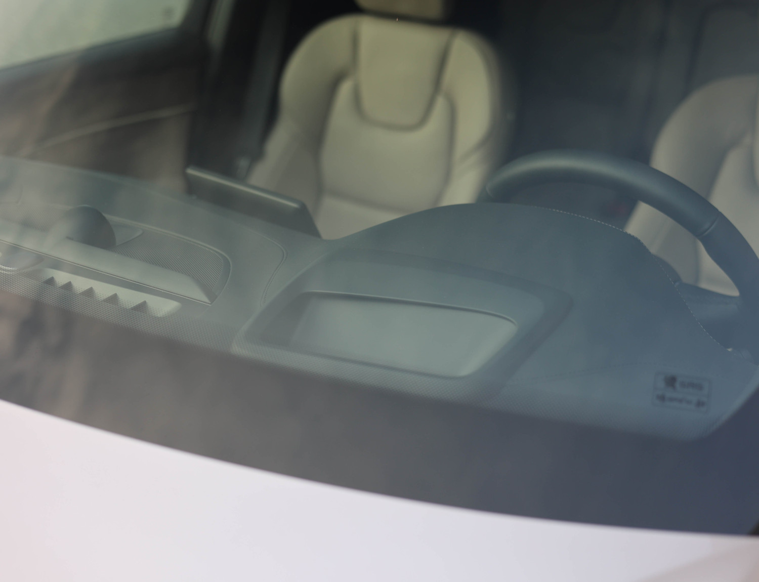Volvo XC90 T8 Plug-in hybrid AWD Ultra Dark
