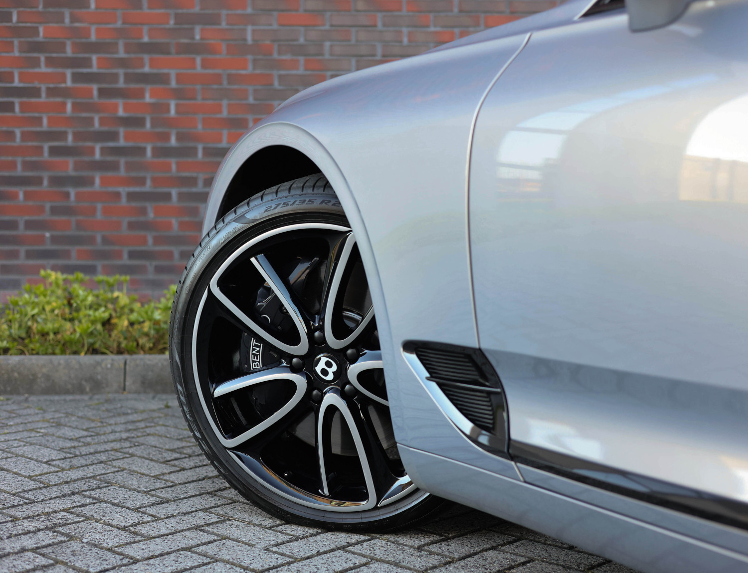 Bentley Continental GT 4.0 V8