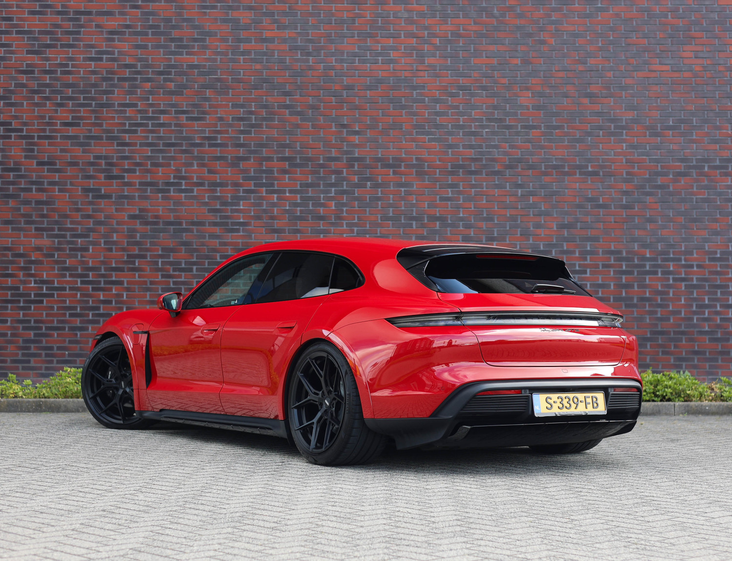 Porsche Taycan Cross Turismo 4 93 kWh