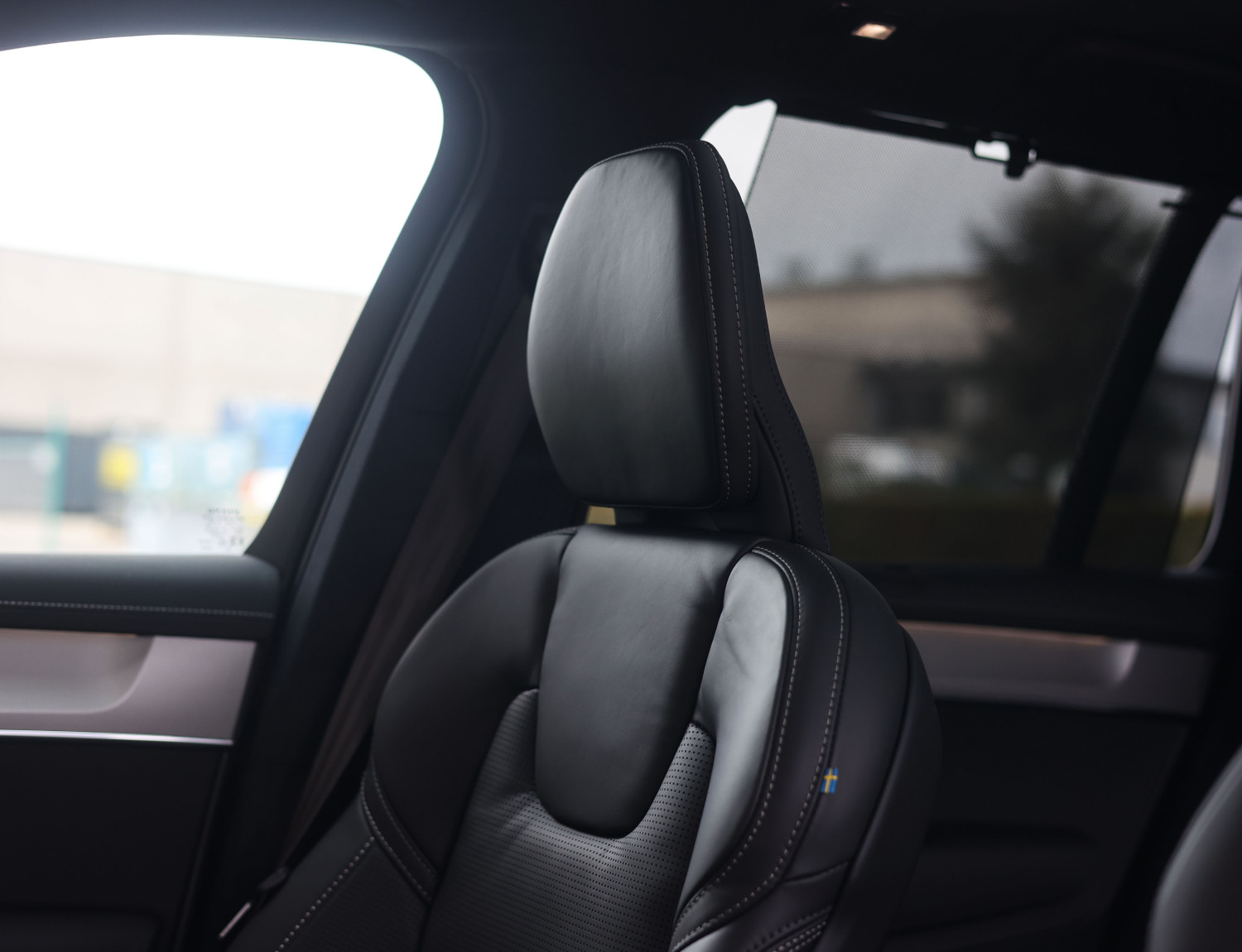 Volvo XC90 T8 AWD Ultra Black Edition