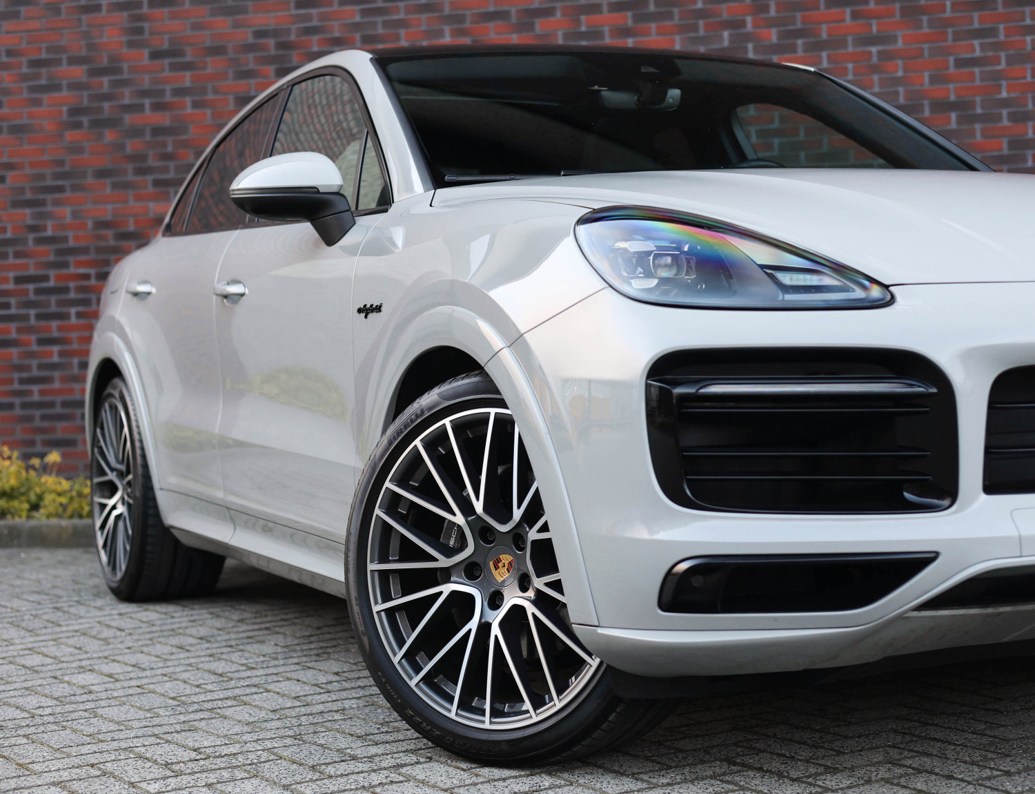 Porsche Cayenne Coupé E-Hybrid Platinum Edition