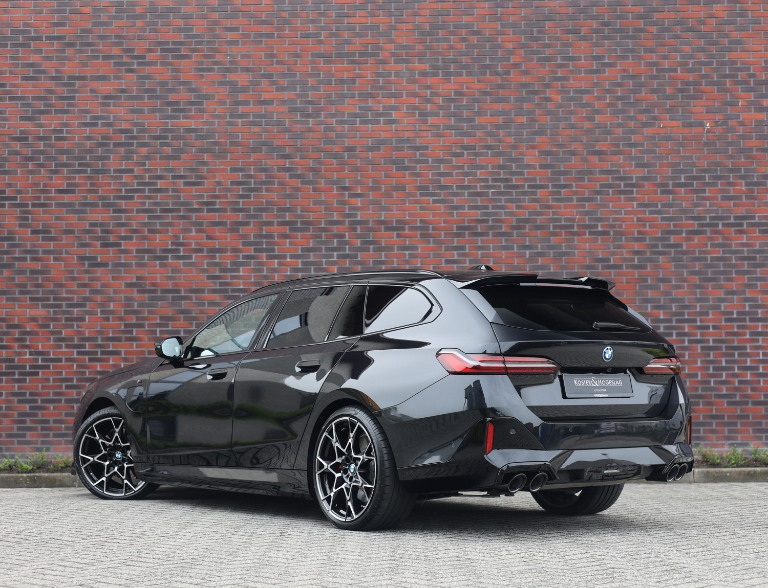 BMW 5 Serie Touring 550e xDrive