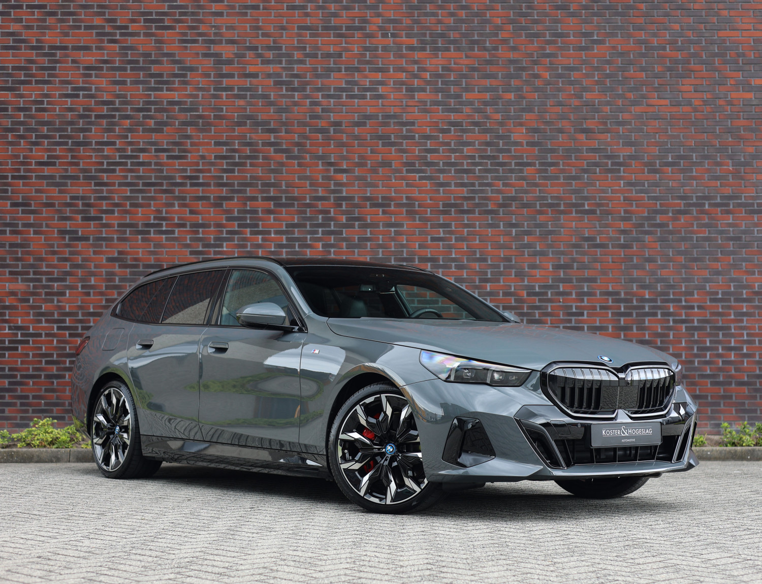 BMW 5 Serie Touring 550e xDrive