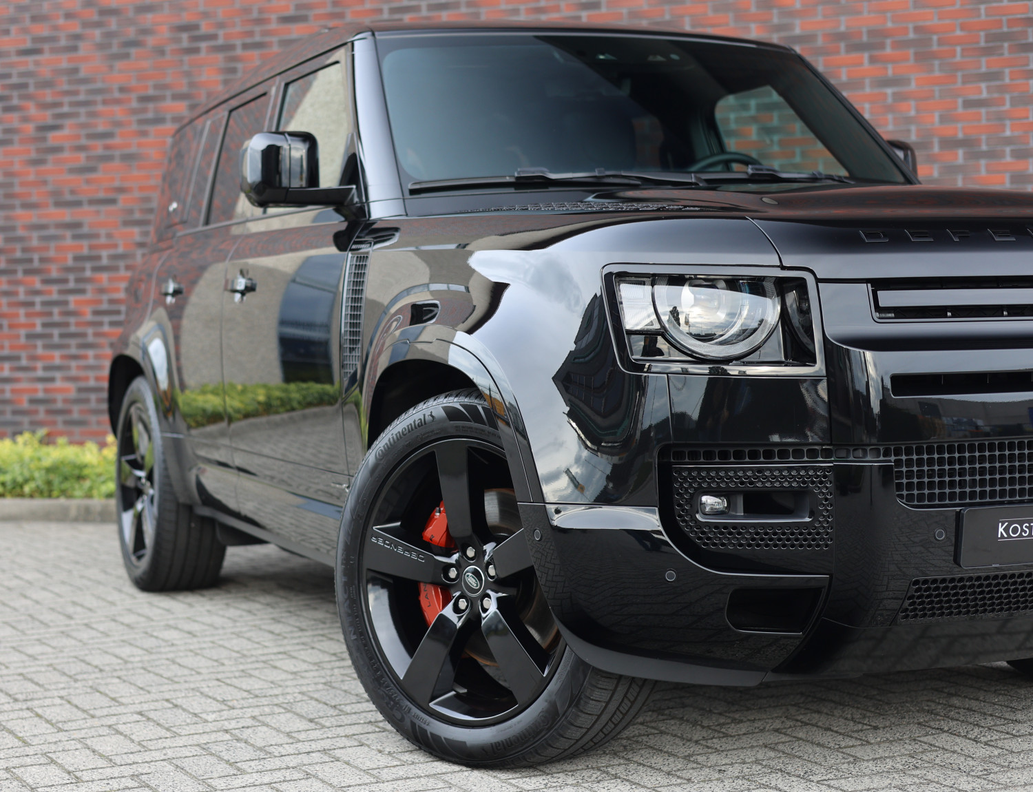 Land Rover Defender P400e 110 X