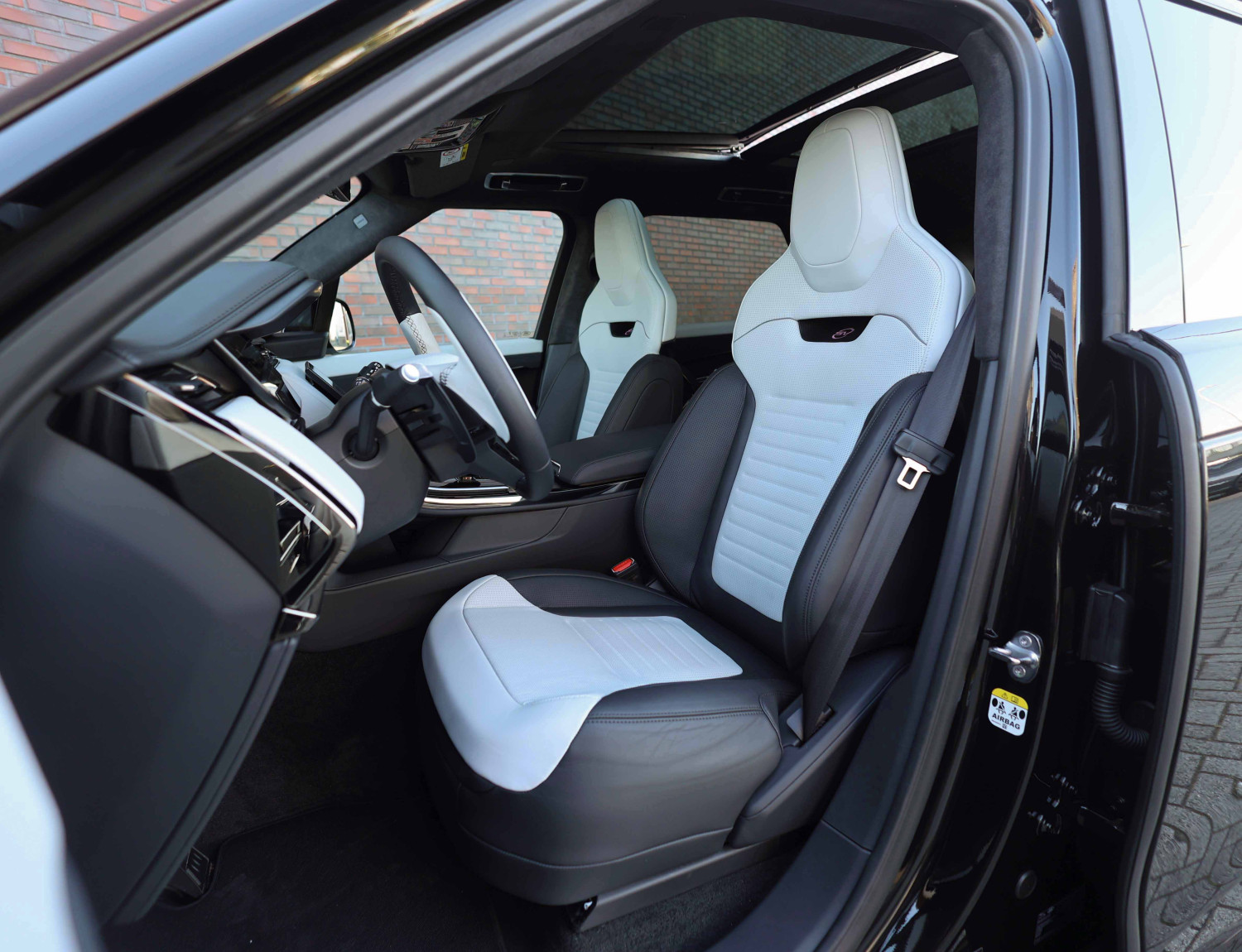 Land Rover Range Rover Sport P635 SV Edition One