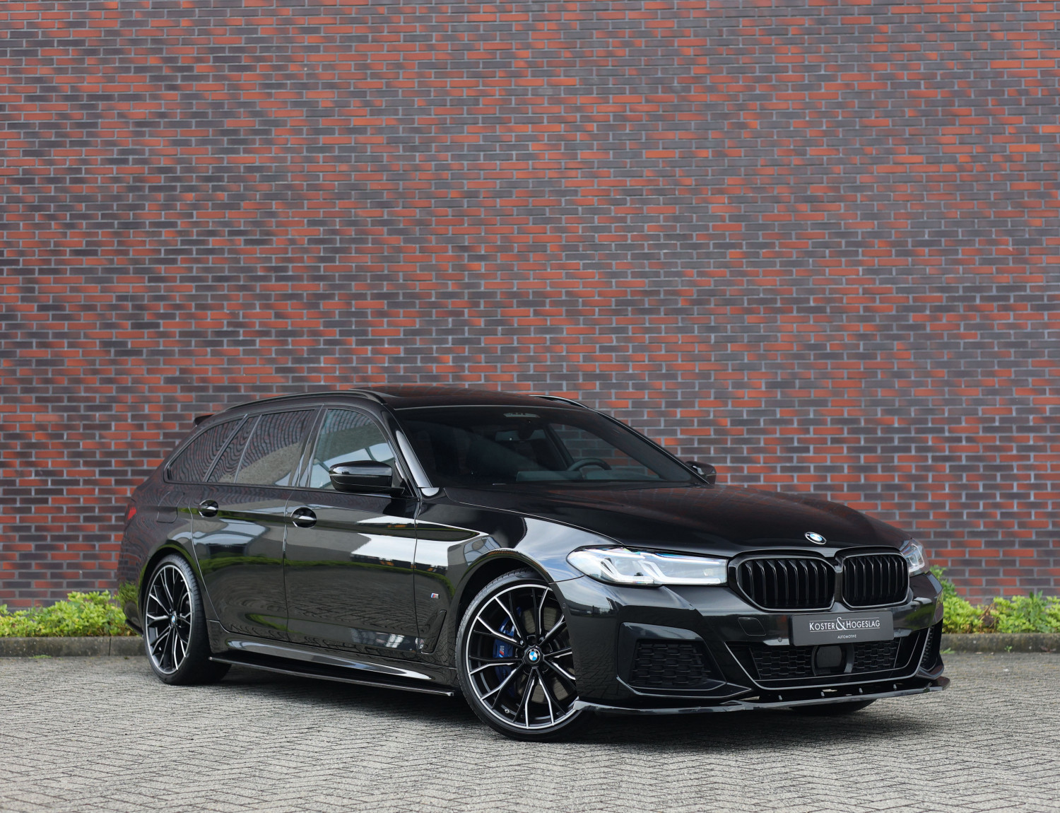 BMW 5 Serie Touring 540d xDrive High Executive