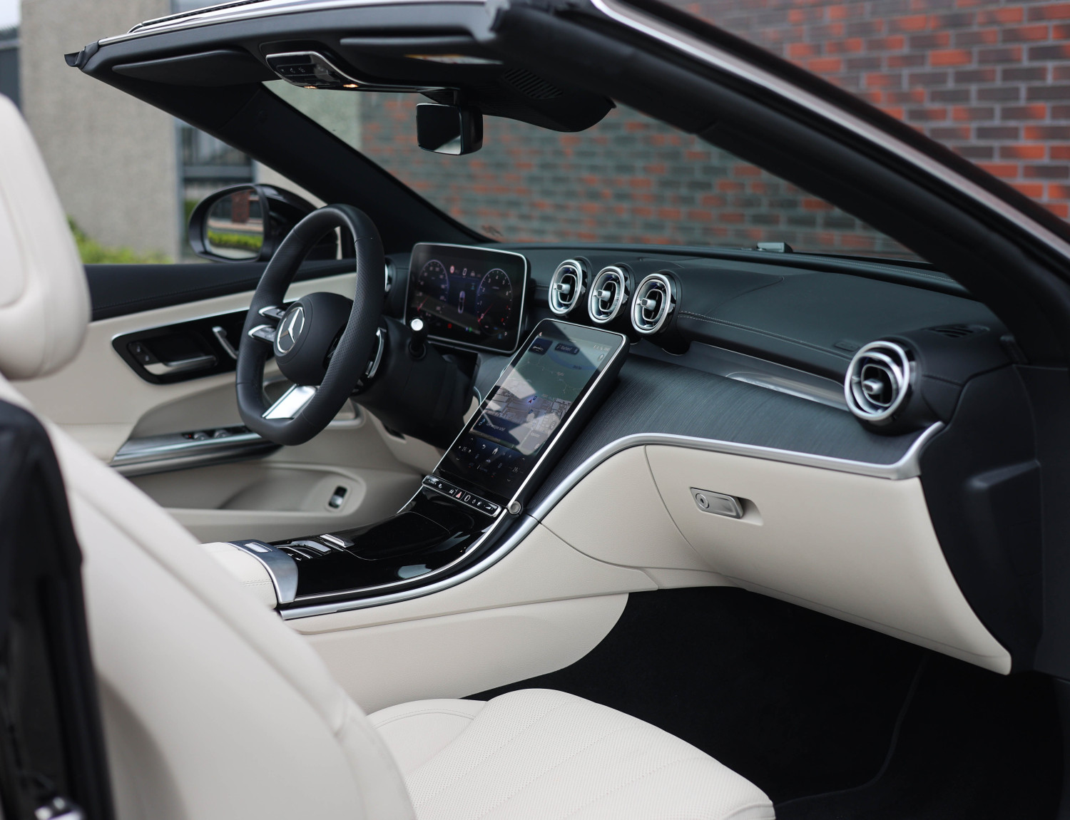 Mercedes-Benz CLE Cabriolet 300 4MATIC AMG Line