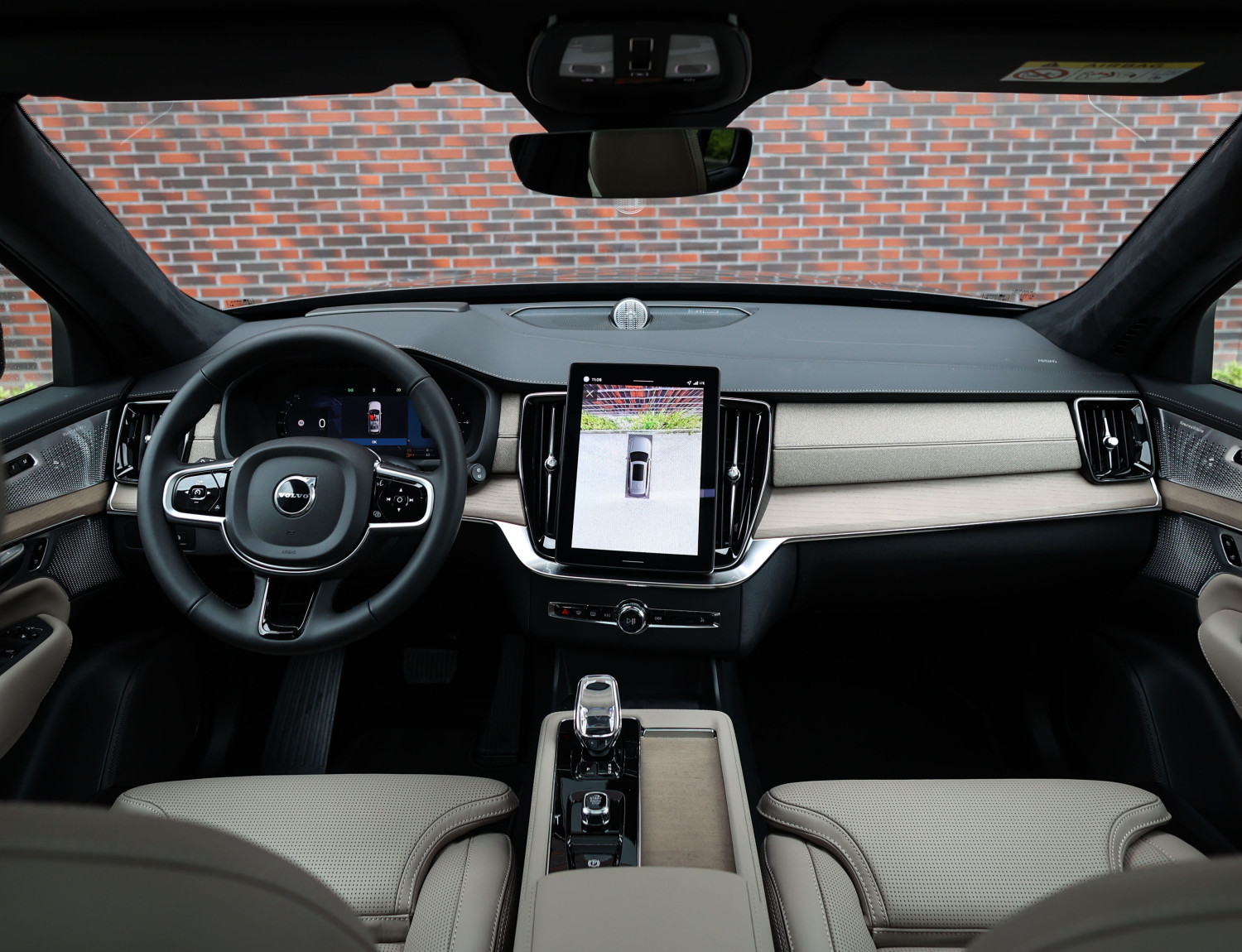 Volvo XC90 T8 AWD Ultra Dark