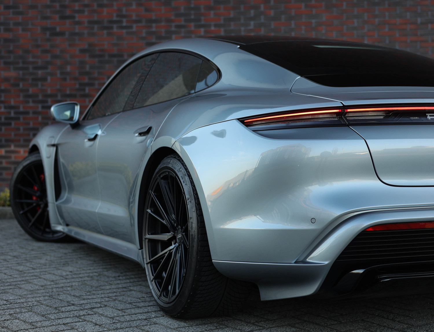 Porsche Taycan 4S Performance 84 kWh