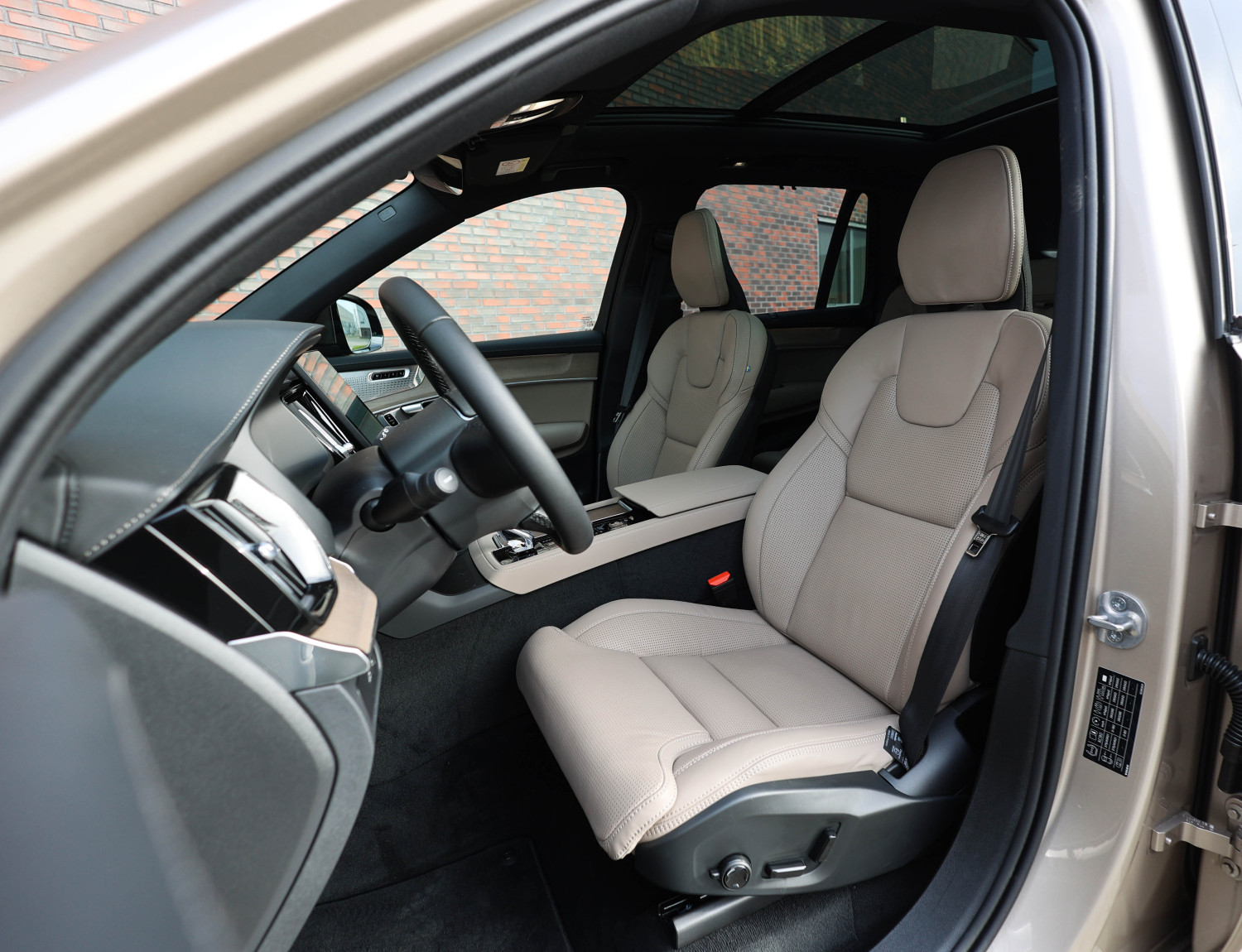 Volvo XC90 T8 Plug-in hybrid AWD Ultra Dark
