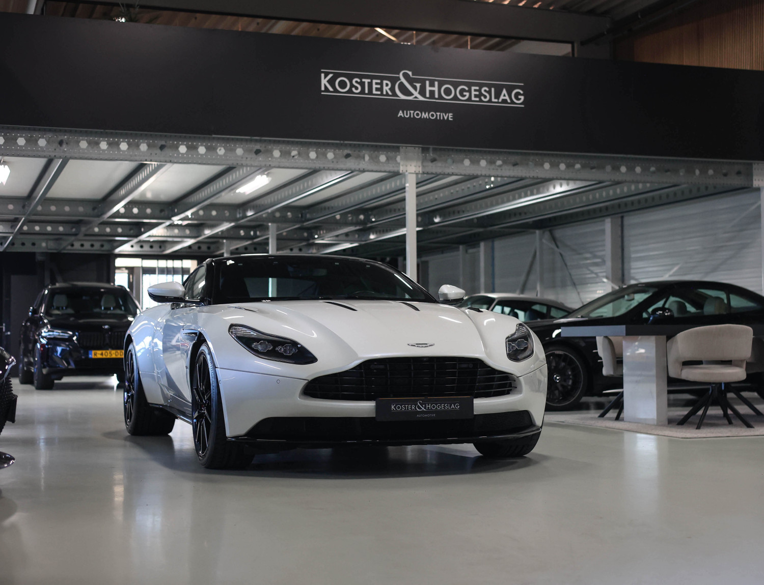 Aston Martin DB11 5.2 V12