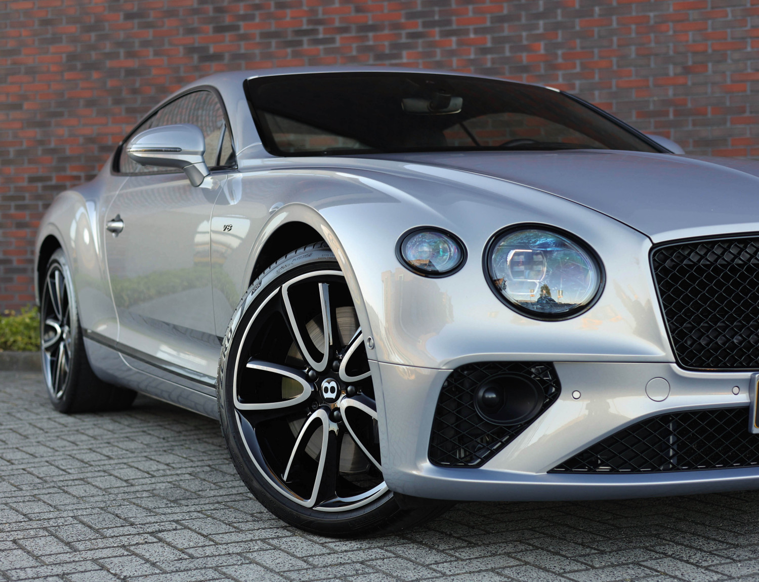 Bentley Continental GT 4.0 V8