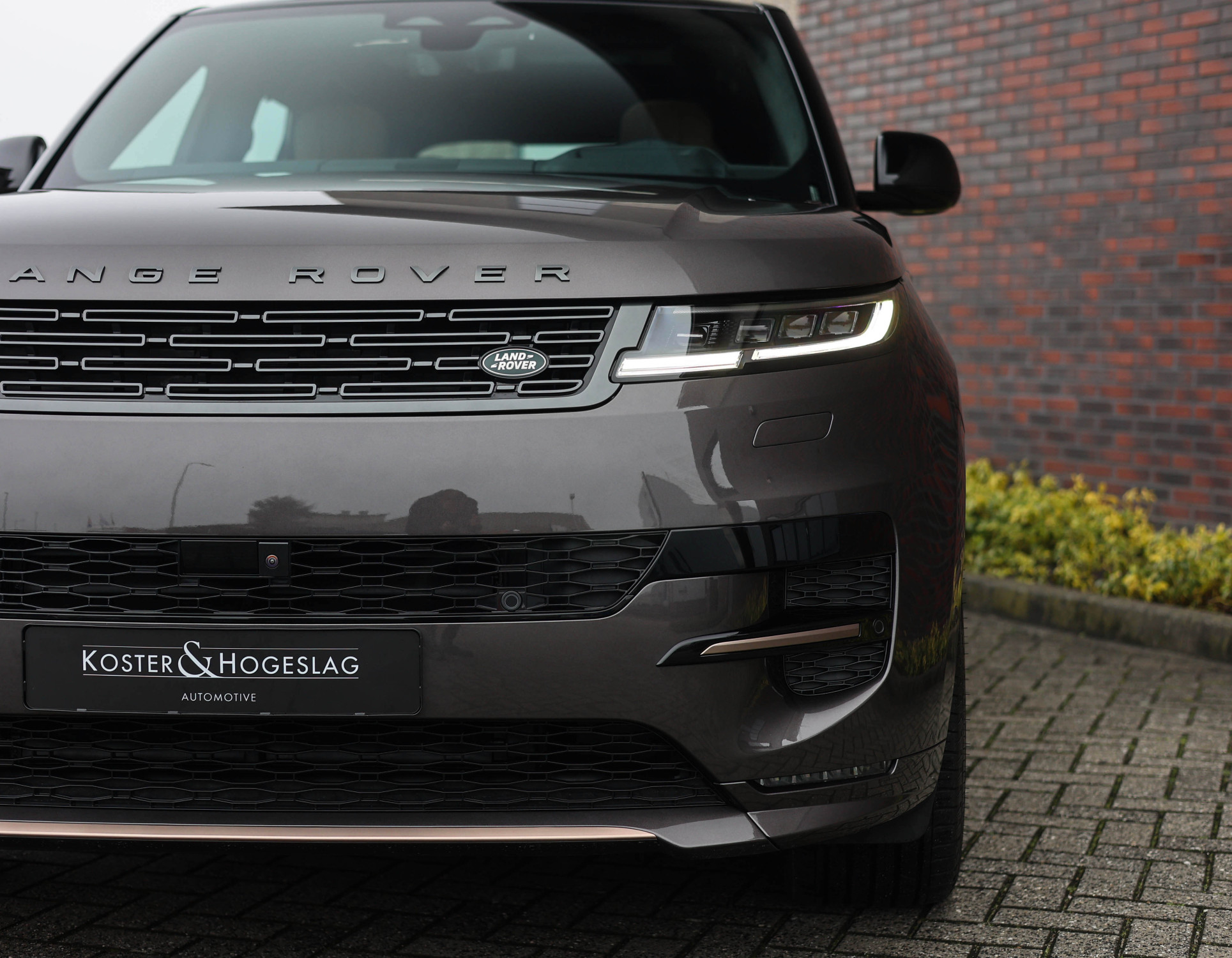 Land Rover Range Rover Sport P550e Autobiography