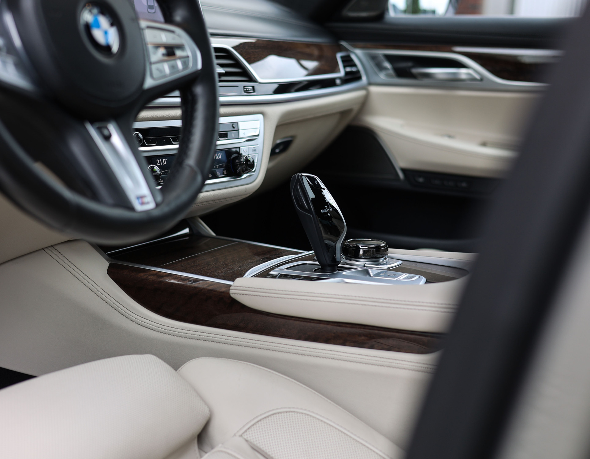 BMW 7 Serie 750Li xDrive High Executive