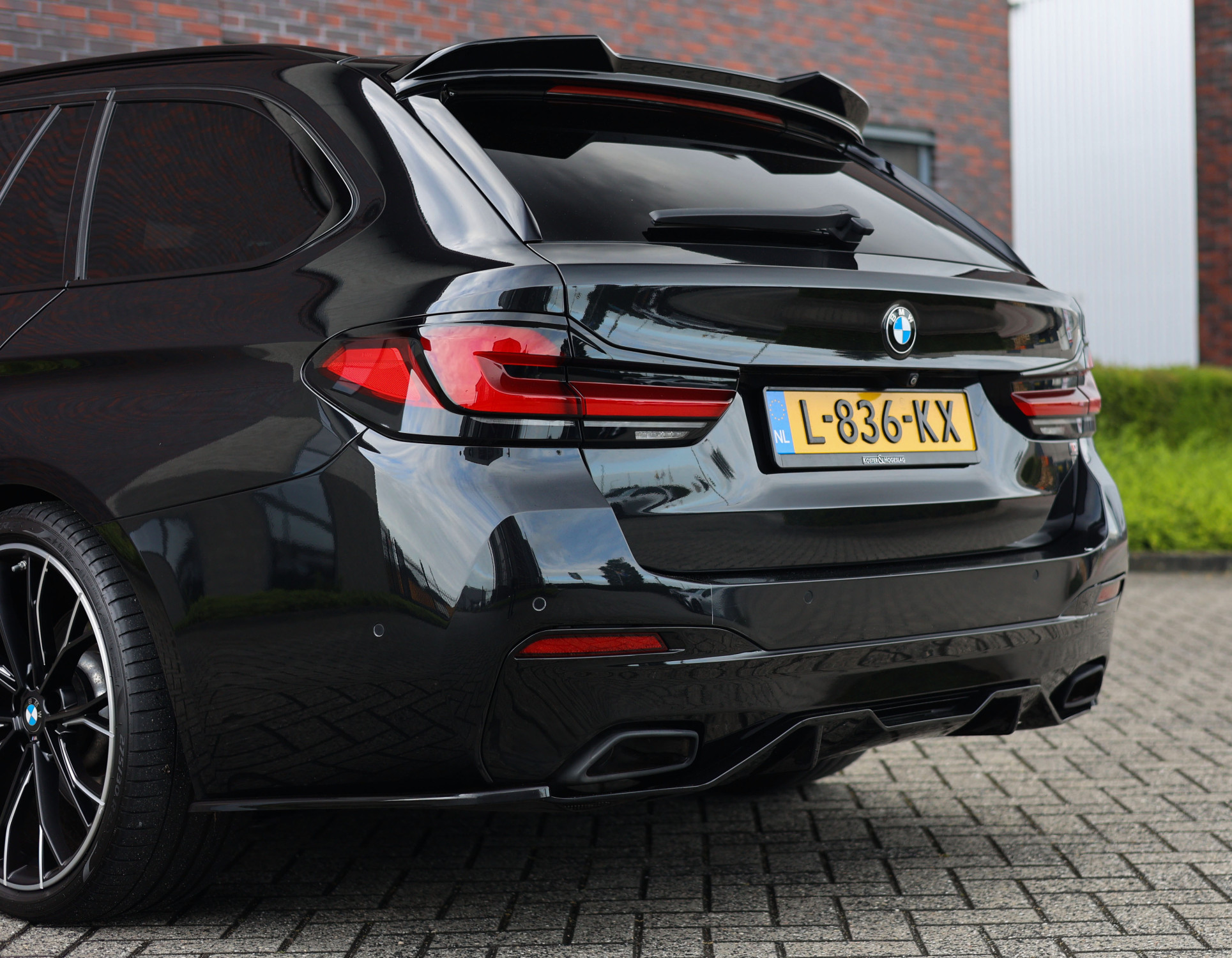BMW 5 Serie Touring 540d xDrive High Executive