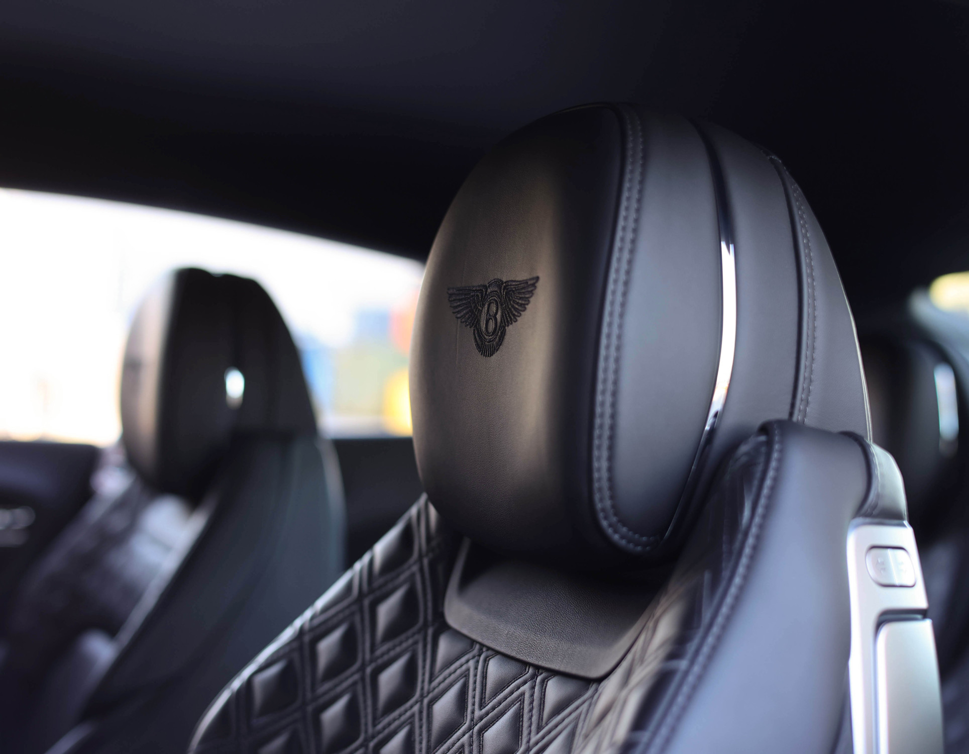Bentley Continental GT 4.0 V8