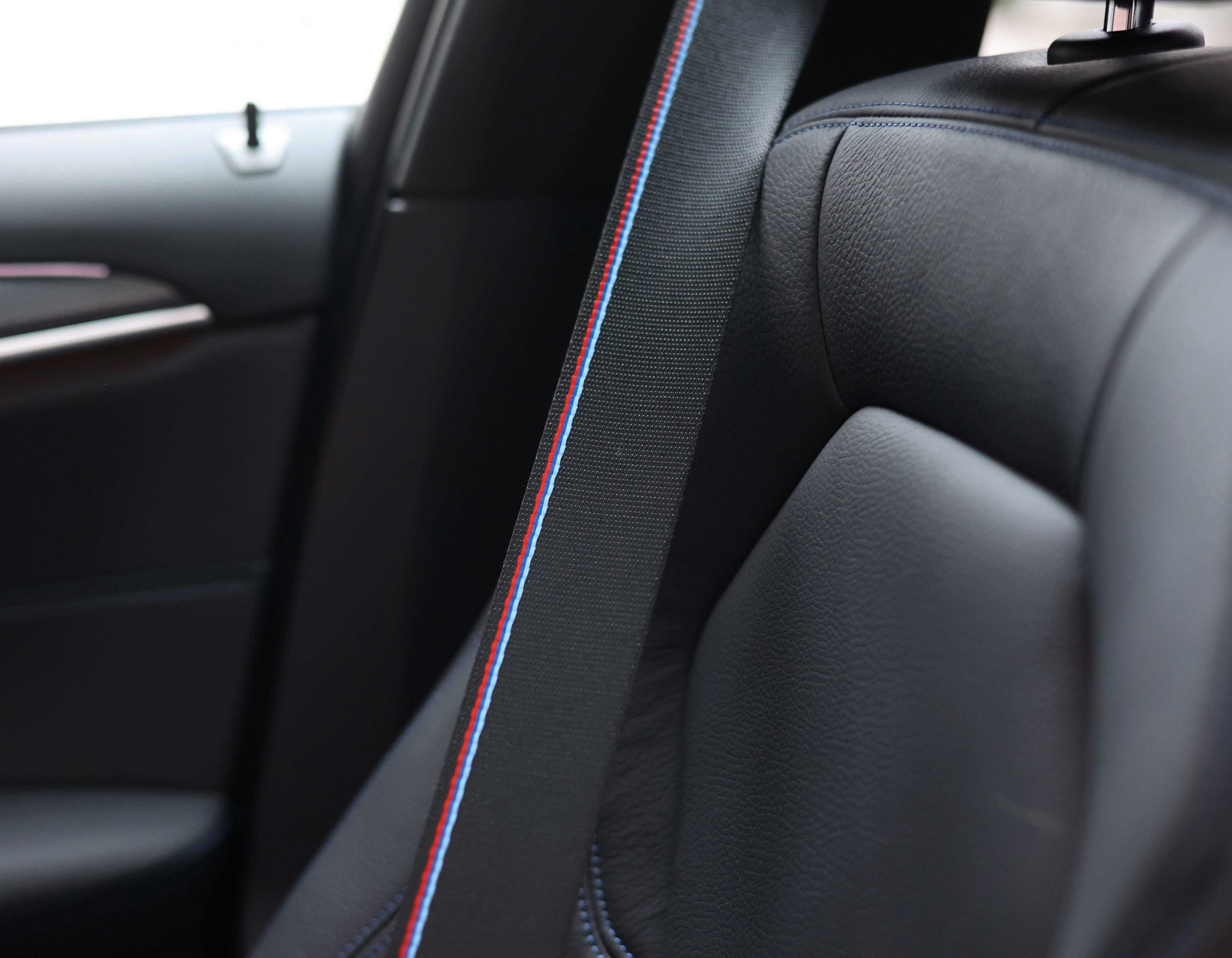 BMW 5 Serie Touring 530i xDrive High Executive