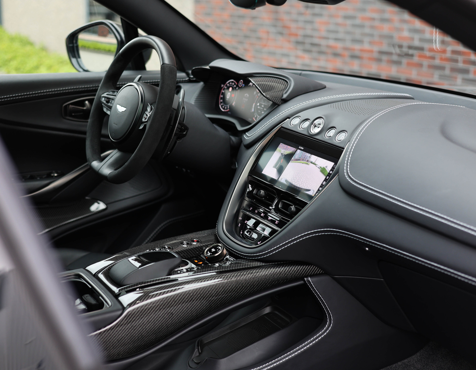 Aston Martin Dbx 4.0 V8 707