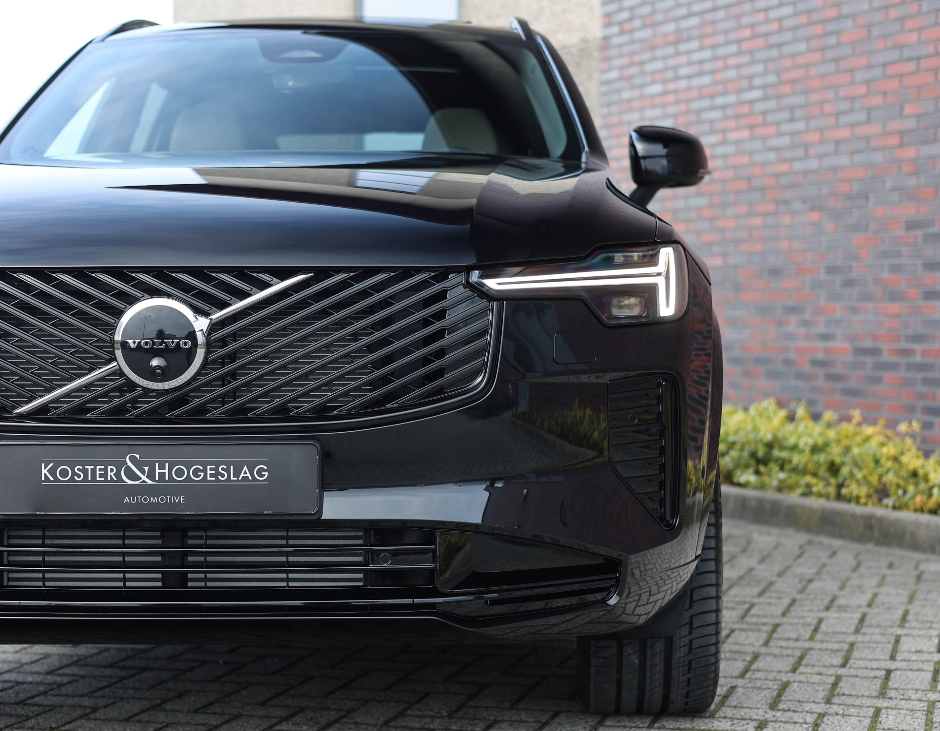 Volvo XC90 T8 Plug-in hybrid AWD Ultra Dark