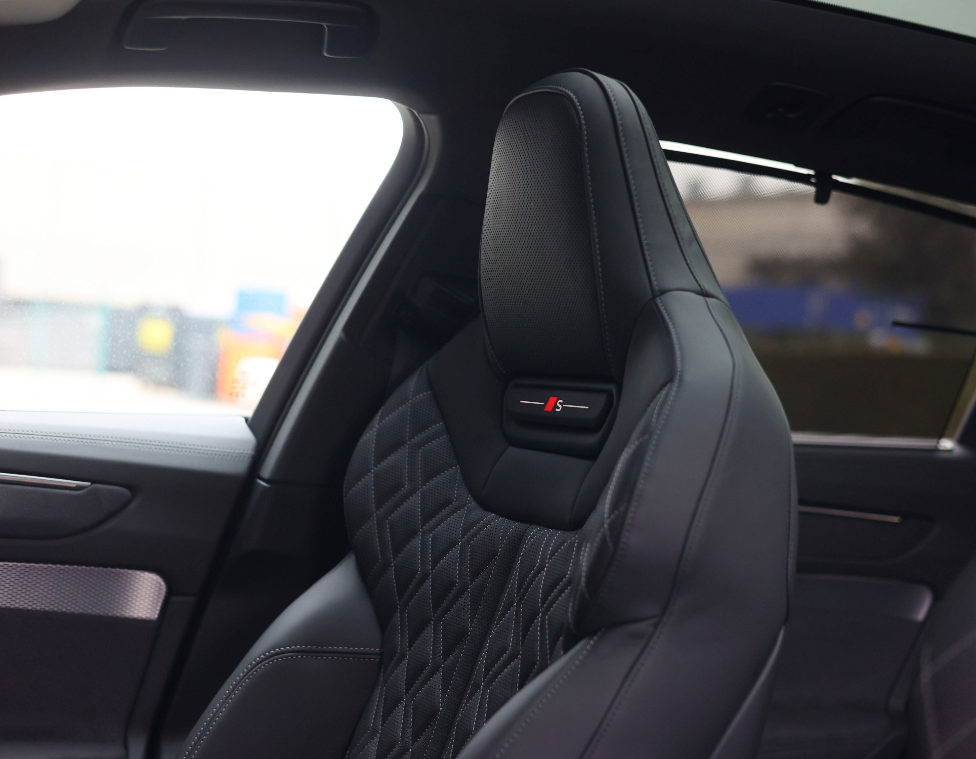Audi A6 Avant Competition e-hybrid Quattro